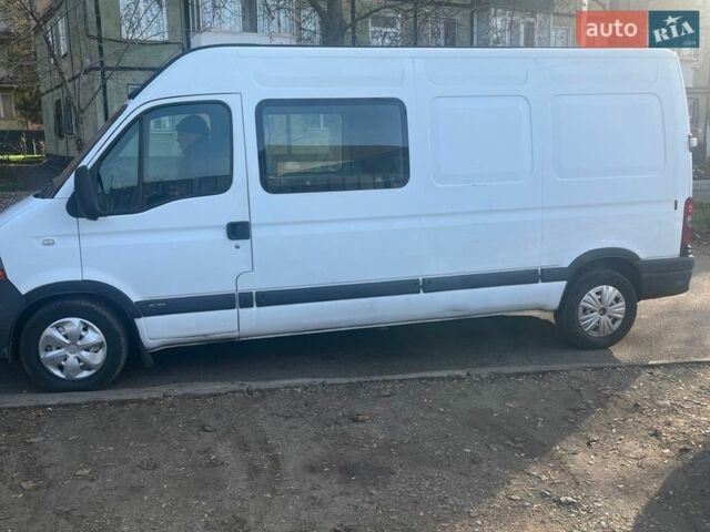 Белый Рено Мастер, объемом двигателя 2.46 л и пробегом 400 тыс. км за 7700 $, фото 1 на Automoto.ua