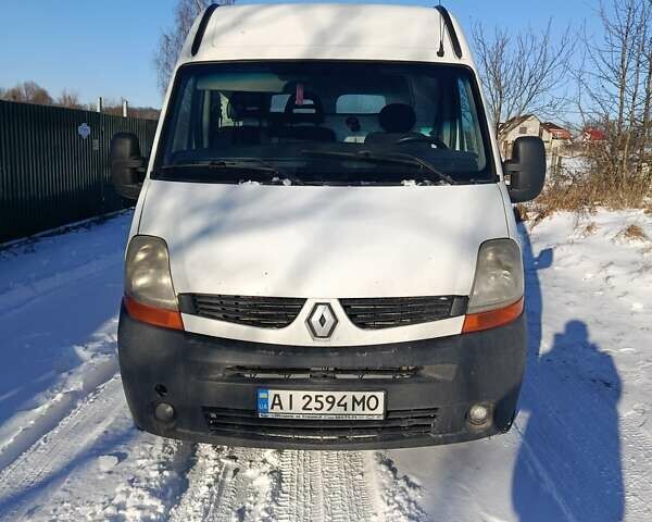 Белый Рено Мастер, объемом двигателя 2.5 л и пробегом 432 тыс. км за 5200 $, фото 1 на Automoto.ua