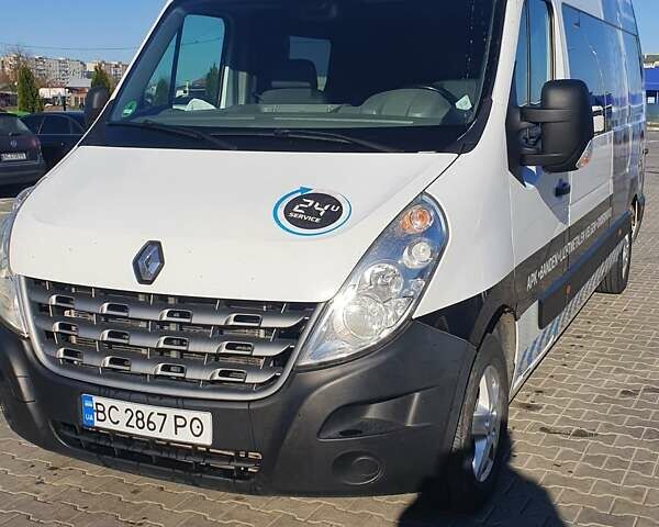 Белый Рено Мастер, объемом двигателя 2.3 л и пробегом 490 тыс. км за 12999 $, фото 1 на Automoto.ua