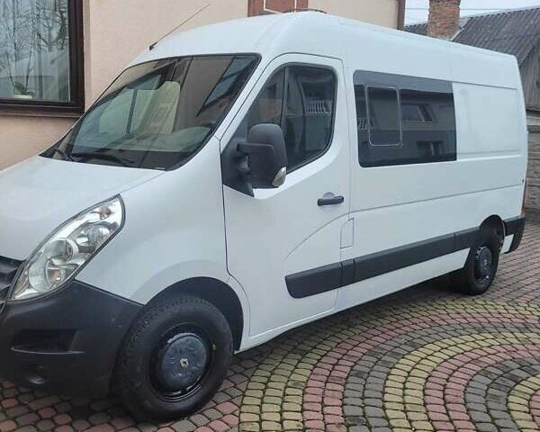 Белый Рено Мастер, объемом двигателя 2.3 л и пробегом 249 тыс. км за 13100 $, фото 1 на Automoto.ua