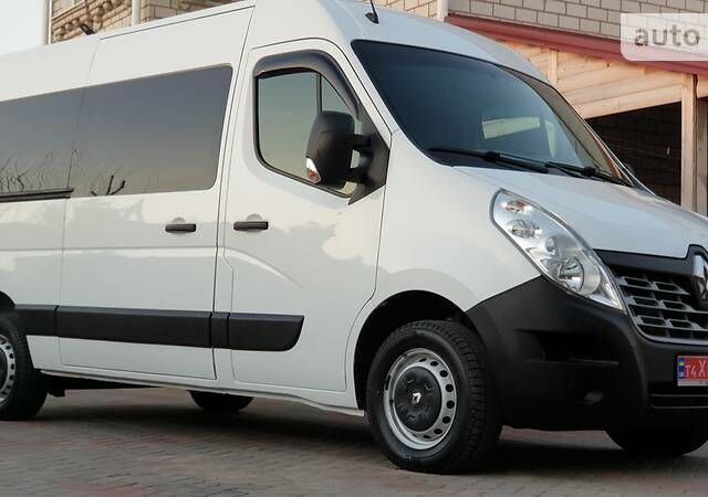 Белый Рено Мастер, объемом двигателя 2.3 л и пробегом 171 тыс. км за 19800 $, фото 1 на Automoto.ua