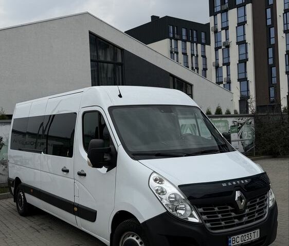 Белый Рено Мастер, объемом двигателя 2.3 л и пробегом 211 тыс. км за 27000 $, фото 1 на Automoto.ua