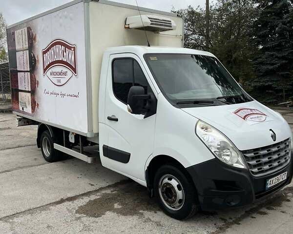 Белый Рено Мастер, объемом двигателя 2.3 л и пробегом 460 тыс. км за 14000 $, фото 1 на Automoto.ua