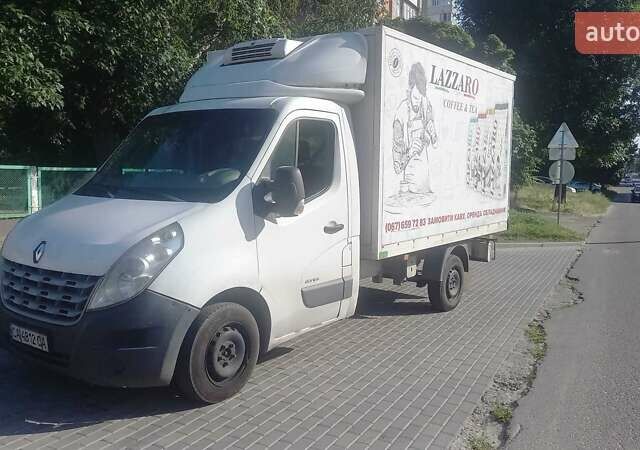 Білий Рено Мастєр, об'ємом двигуна 2.3 л та пробігом 389 тис. км за 8000 $, фото 1 на Automoto.ua