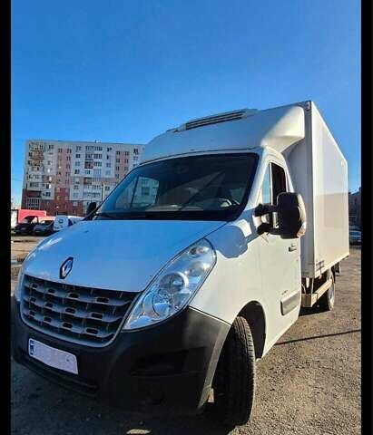 Белый Рено Мастер, объемом двигателя 0 л и пробегом 287 тыс. км за 18750 $, фото 1 на Automoto.ua