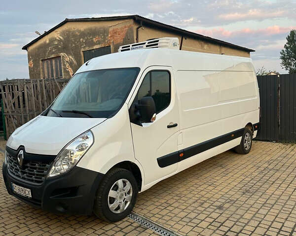 Белый Рено Мастер, объемом двигателя 2.3 л и пробегом 307 тыс. км за 15700 $, фото 1 на Automoto.ua