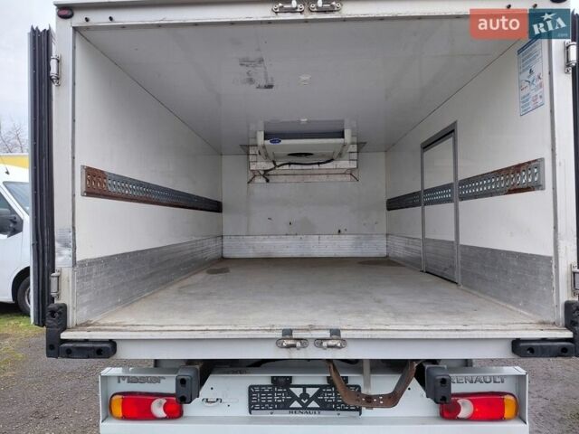 Белый Рено Мастер, объемом двигателя 2.3 л и пробегом 263 тыс. км за 14600 $, фото 1 на Automoto.ua