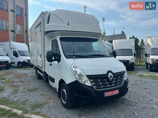Белый Рено Мастер, объемом двигателя 2.3 л и пробегом 235 тыс. км за 21900 $, фото 1 на Automoto.ua