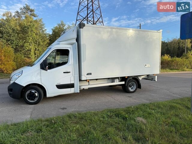 Білий Рено Мастєр, об'ємом двигуна 2.3 л та пробігом 258 тис. км за 18800 $, фото 1 на Automoto.ua