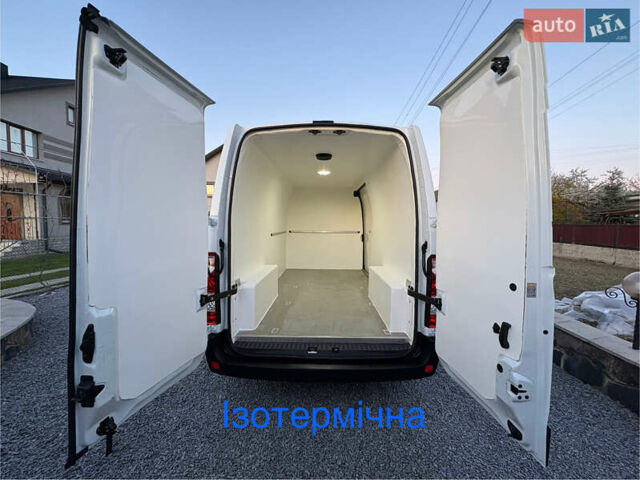 Белый Рено Мастер, объемом двигателя 2.3 л и пробегом 291 тыс. км за 17900 $, фото 1 на Automoto.ua