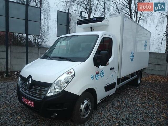 Белый Рено Мастер, объемом двигателя 2.3 л и пробегом 241 тыс. км за 24500 $, фото 1 на Automoto.ua