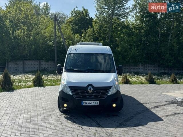 Белый Рено Мастер, объемом двигателя 2.3 л и пробегом 750 тыс. км за 19000 $, фото 1 на Automoto.ua
