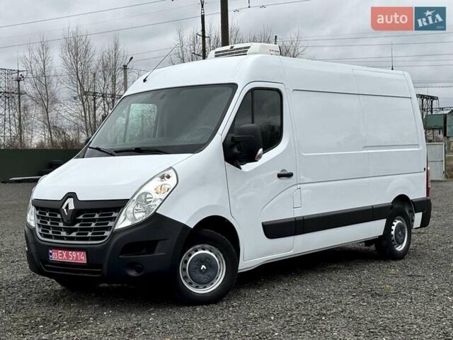 Белый Рено Мастер, объемом двигателя 2.3 л и пробегом 210 тыс. км за 18500 $, фото 1 на Automoto.ua