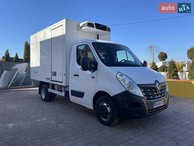 Белый Рено Мастер, объемом двигателя 2.3 л и пробегом 253 тыс. км за 26400 $, фото 1 на Automoto.ua