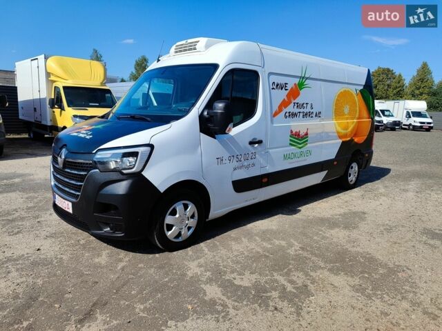 Белый Рено Мастер, объемом двигателя 2.3 л и пробегом 258 тыс. км за 22900 $, фото 1 на Automoto.ua