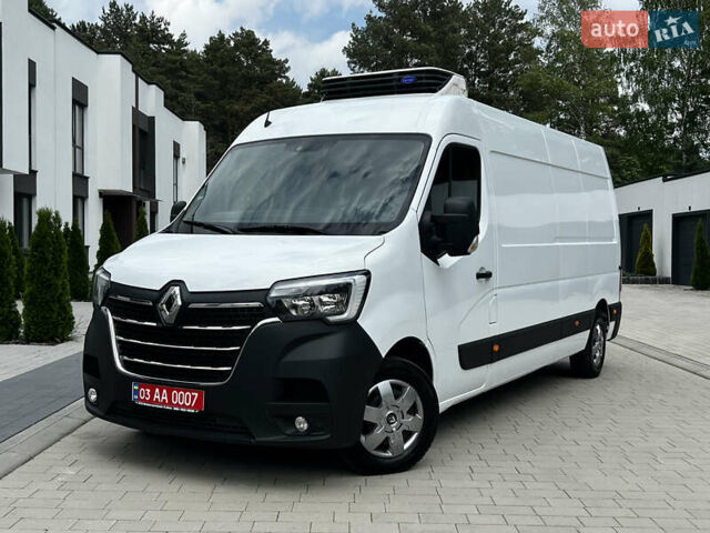 Белый Рено Мастер, объемом двигателя 2.3 л и пробегом 210 тыс. км за 23200 $, фото 1 на Automoto.ua