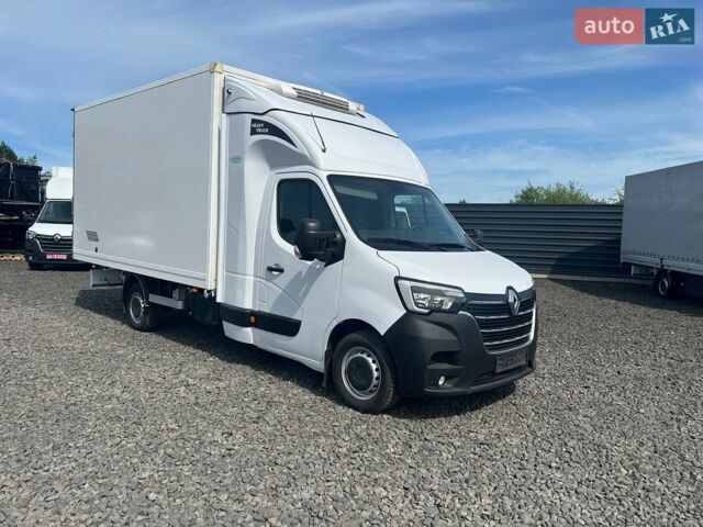 Белый Рено Мастер, объемом двигателя 2.3 л и пробегом 170 тыс. км за 28900 $, фото 1 на Automoto.ua