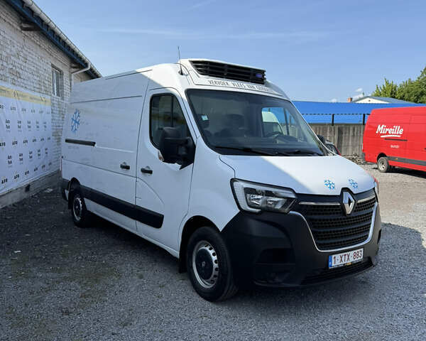 Белый Рено Мастер, объемом двигателя 0 л и пробегом 209 тыс. км за 21500 $, фото 1 на Automoto.ua