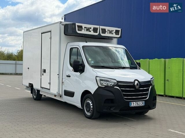Белый Рено Мастер, объемом двигателя 0 л и пробегом 247 тыс. км за 21900 $, фото 1 на Automoto.ua