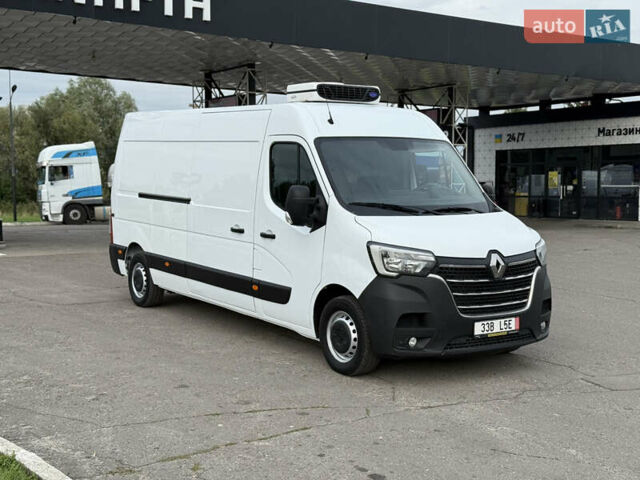 Белый Рено Мастер, объемом двигателя 2.3 л и пробегом 276 тыс. км за 22900 $, фото 1 на Automoto.ua