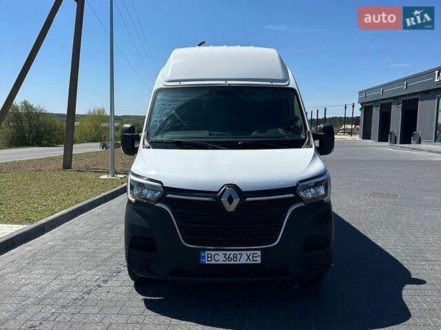 Белый Рено Мастер, объемом двигателя 2.3 л и пробегом 380 тыс. км за 22500 $, фото 1 на Automoto.ua