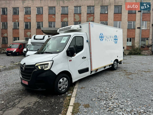 Белый Рено Мастер, объемом двигателя 2.3 л и пробегом 165 тыс. км за 24900 $, фото 1 на Automoto.ua
