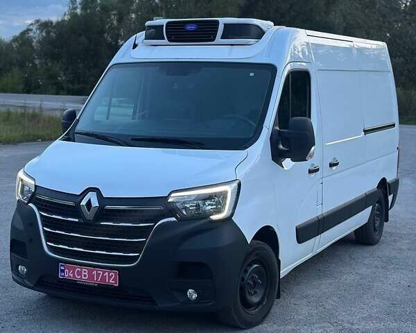 Белый Рено Мастер, объемом двигателя 2.3 л и пробегом 155 тыс. км за 27500 $, фото 1 на Automoto.ua