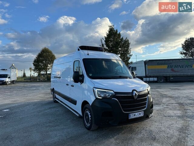 Белый Рено Мастер, объемом двигателя 2.3 л и пробегом 200 тыс. км за 31400 $, фото 1 на Automoto.ua