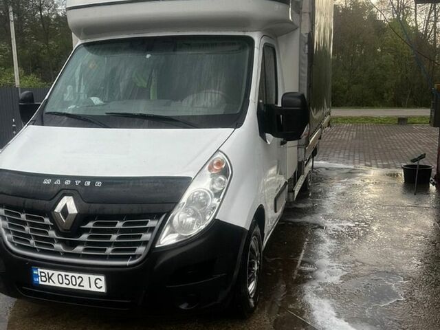 Белый Рено Мастер, объемом двигателя 2.3 л и пробегом 500 тыс. км за 12800 $, фото 1 на Automoto.ua