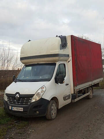 Белый Рено Мастер, объемом двигателя 2.3 л и пробегом 620 тыс. км за 12000 $, фото 1 на Automoto.ua