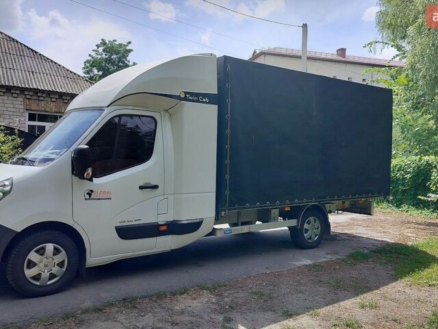 Белый Рено Мастер, объемом двигателя 2.3 л и пробегом 249 тыс. км за 17000 $, фото 1 на Automoto.ua