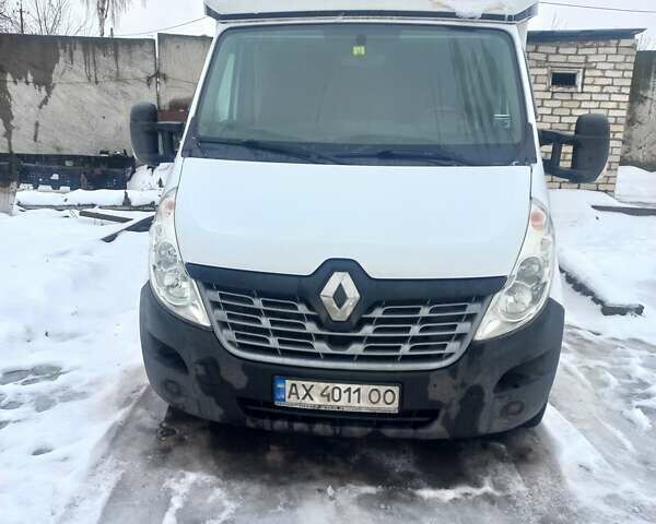 Белый Рено Мастер, объемом двигателя 2.3 л и пробегом 554 тыс. км за 17000 $, фото 1 на Automoto.ua