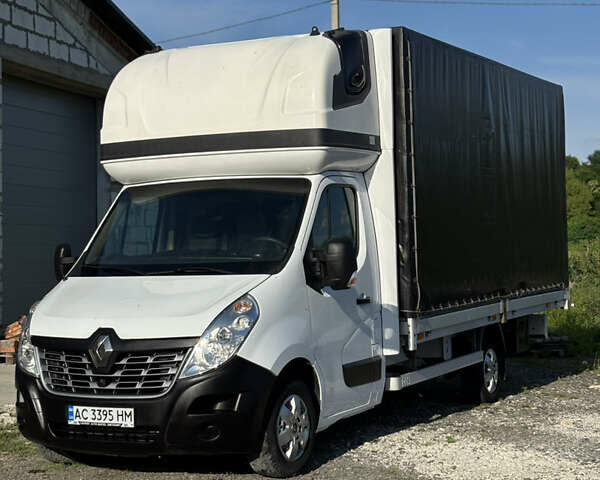 Белый Рено Мастер, объемом двигателя 2.3 л и пробегом 245 тыс. км за 16700 $, фото 1 на Automoto.ua
