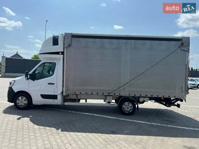 Белый Рено Мастер, объемом двигателя 2.3 л и пробегом 179 тыс. км за 21999 $, фото 1 на Automoto.ua