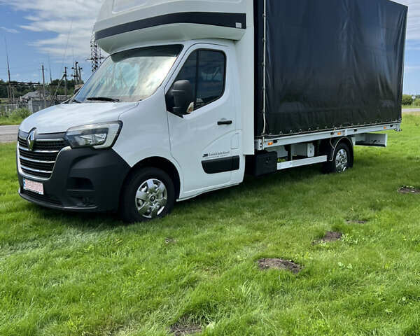 Белый Рено Мастер, объемом двигателя 2.3 л и пробегом 225 тыс. км за 21900 $, фото 1 на Automoto.ua
