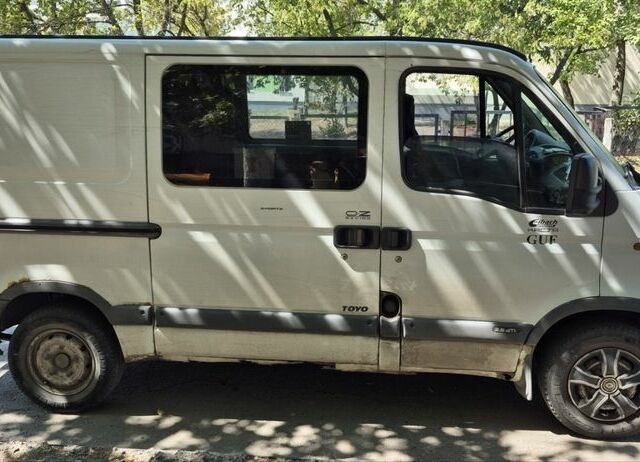 Білий Рено Мастєр, об'ємом двигуна 2.8 л та пробігом 426 тис. км за 2000 $, фото 1 на Automoto.ua