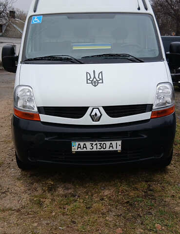 Белый Рено Мастер, объемом двигателя 2.5 л и пробегом 280 тыс. км за 7500 $, фото 1 на Automoto.ua
