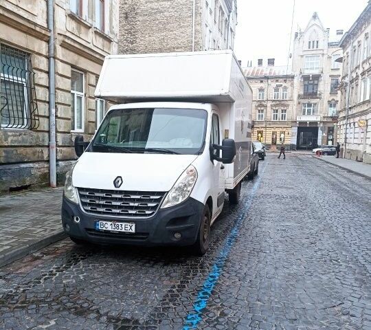 Белый Рено Мастер, объемом двигателя 2.3 л и пробегом 330 тыс. км за 11500 $, фото 1 на Automoto.ua