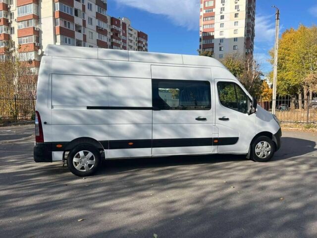 Белый Рено Мастер, объемом двигателя 2.3 л и пробегом 45 тыс. км за 16900 $, фото 1 на Automoto.ua