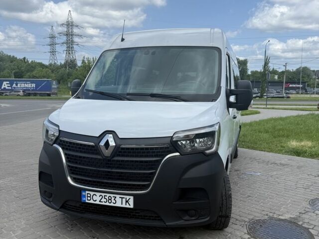 Белый Рено Мастер, объемом двигателя 2.3 л и пробегом 255 тыс. км за 27200 $, фото 1 на Automoto.ua