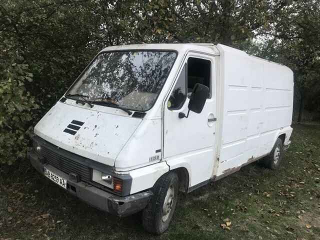 Белый Рено Мастер, объемом двигателя 0 л и пробегом 3 тыс. км за 650 $, фото 1 на Automoto.ua