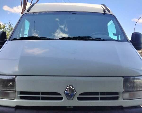 Белый Рено Мастер, объемом двигателя 2.2 л и пробегом 1 тыс. км за 6350 $, фото 1 на Automoto.ua