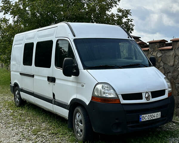 Белый Рено Мастер, объемом двигателя 3 л и пробегом 380 тыс. км за 6000 $, фото 1 на Automoto.ua