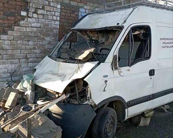 Белый Рено Мастер, объемом двигателя 0 л и пробегом 320 тыс. км за 2000 $, фото 1 на Automoto.ua