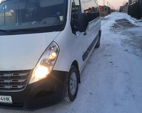 Белый Рено Мастер, объемом двигателя 2.3 л и пробегом 550 тыс. км за 16500 $, фото 1 на Automoto.ua