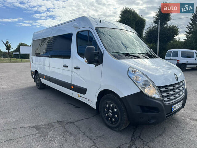 Белый Рено Мастер, объемом двигателя 2.3 л и пробегом 280 тыс. км за 15900 $, фото 1 на Automoto.ua