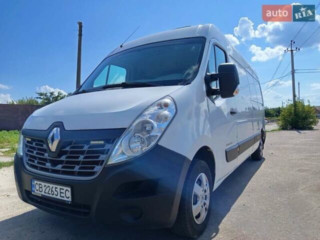Белый Рено Мастер, объемом двигателя 2.3 л и пробегом 420 тыс. км за 15000 $, фото 1 на Automoto.ua