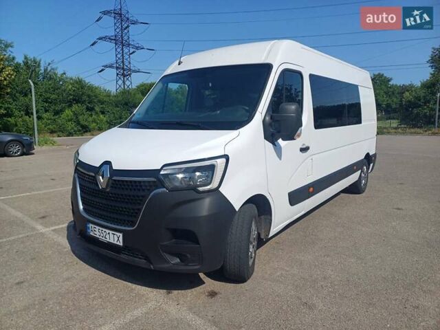Белый Рено Мастер, объемом двигателя 2.3 л и пробегом 319 тыс. км за 26500 $, фото 1 на Automoto.ua