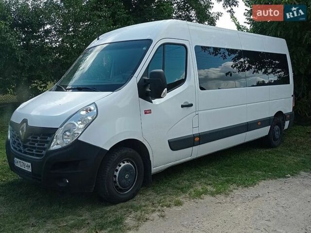 Белый Рено Мастер, объемом двигателя 2.3 л и пробегом 320 тыс. км за 22500 $, фото 1 на Automoto.ua