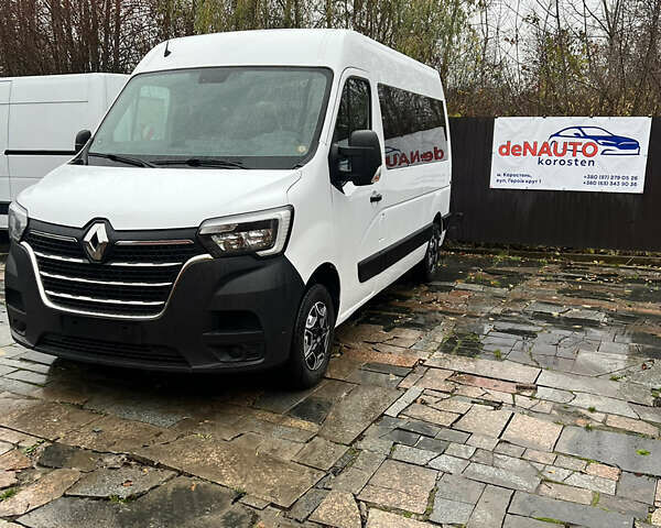 Белый Рено Мастер, объемом двигателя 2.3 л и пробегом 238 тыс. км за 24500 $, фото 1 на Automoto.ua